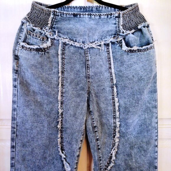 Stonewash Denim w/Fraying Crop Wide Leg Jeans & Stripe Sweater Bundle SZ Lg, NWT - Picture 14 of 16